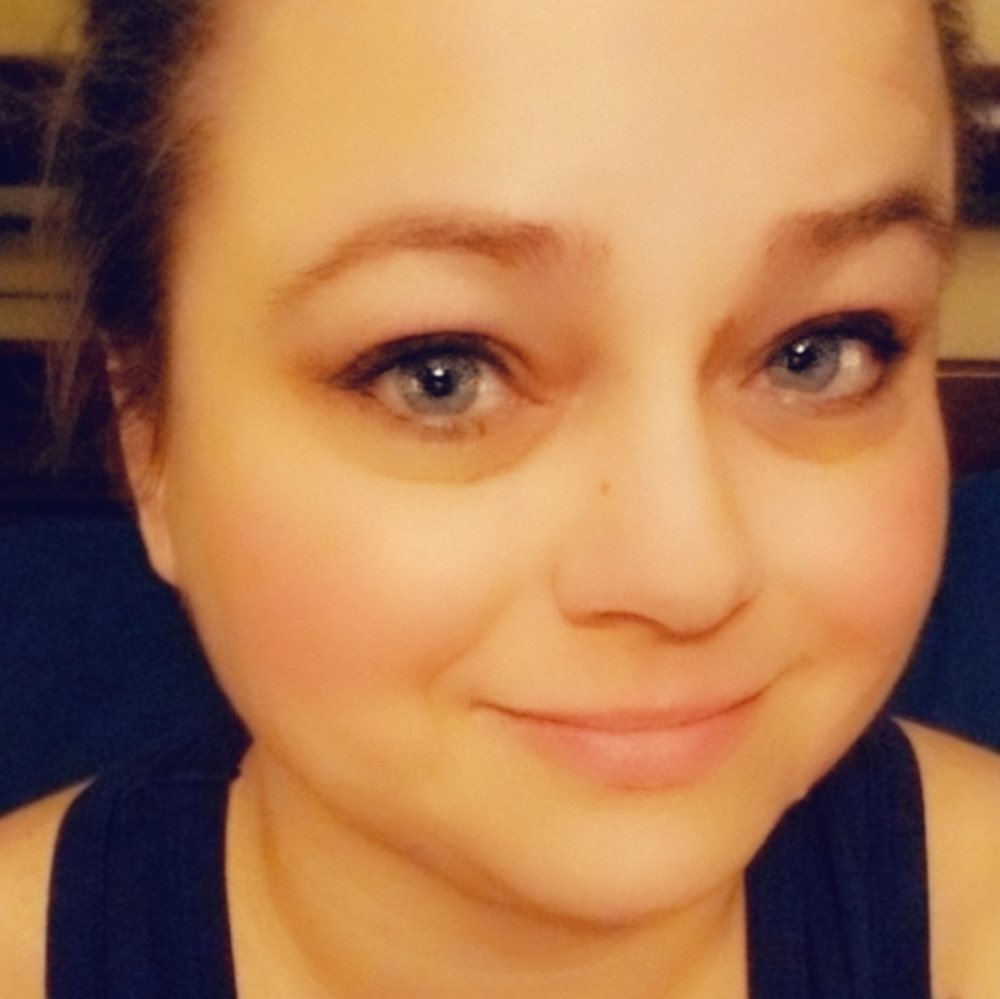 Meet your Posher, Elle!
